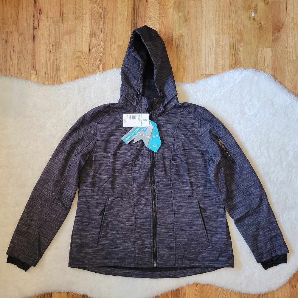 NWT Free County Softshell Jacket